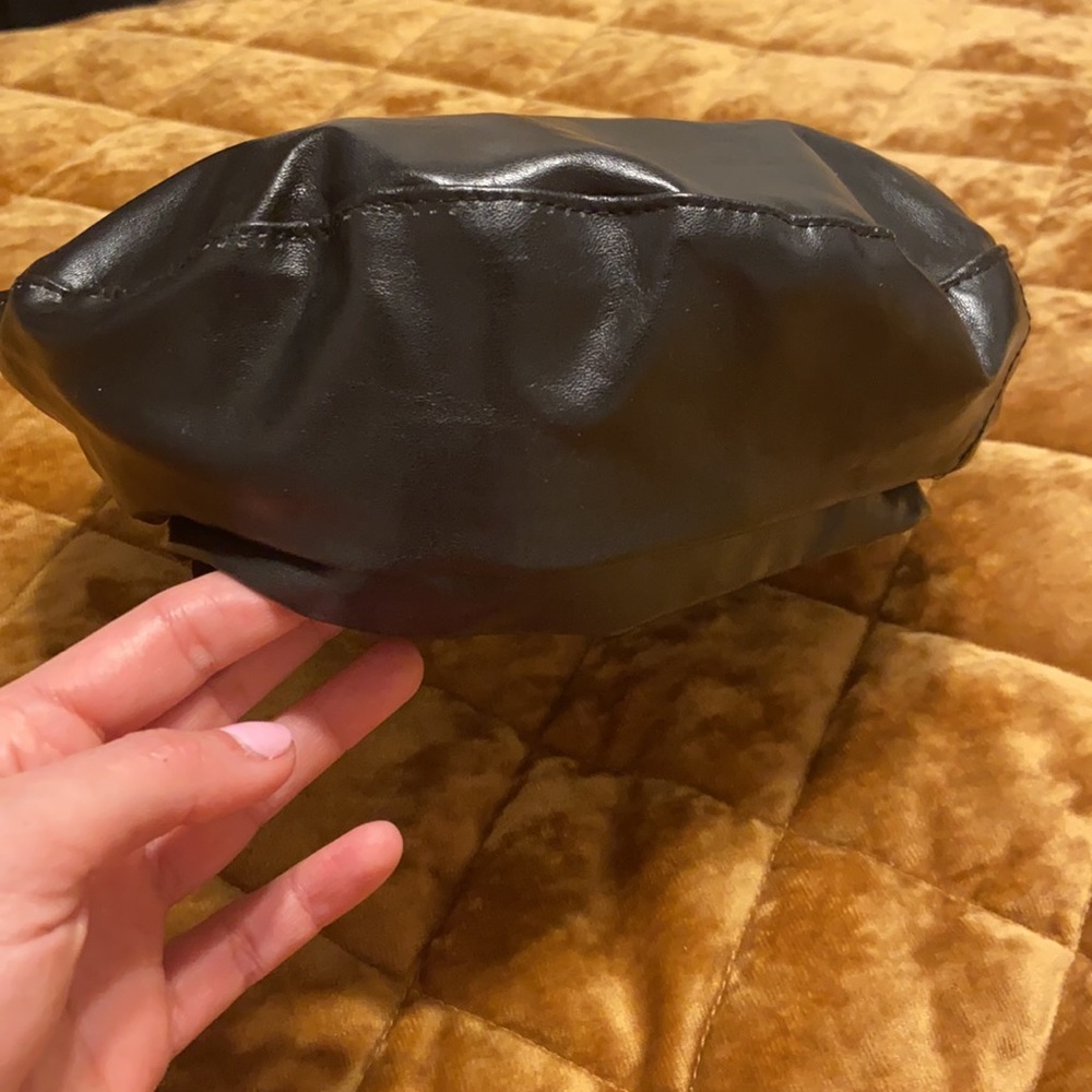 Steve Madden Beret Hat